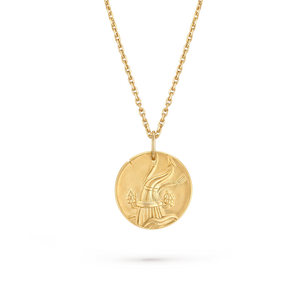 Van Cleef & Arpels Zodiaque (Poetic Astronomy) collection Aquarius gold medallion pendant necklace