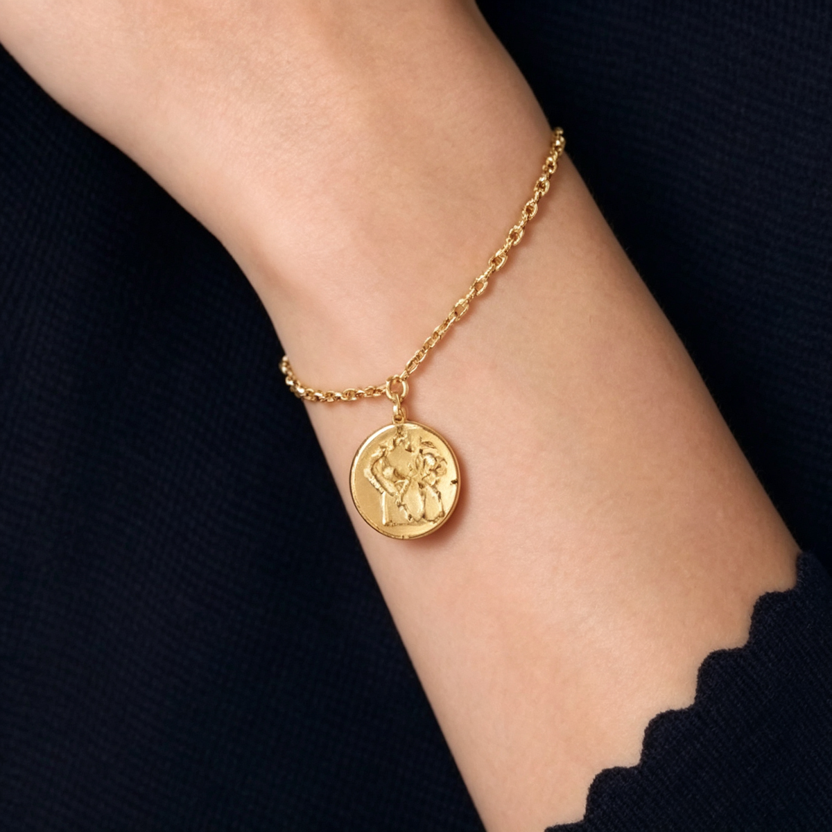 Van Cleef & Arpels Zodiaque Collection Gemini Yellow Gold Bracelet