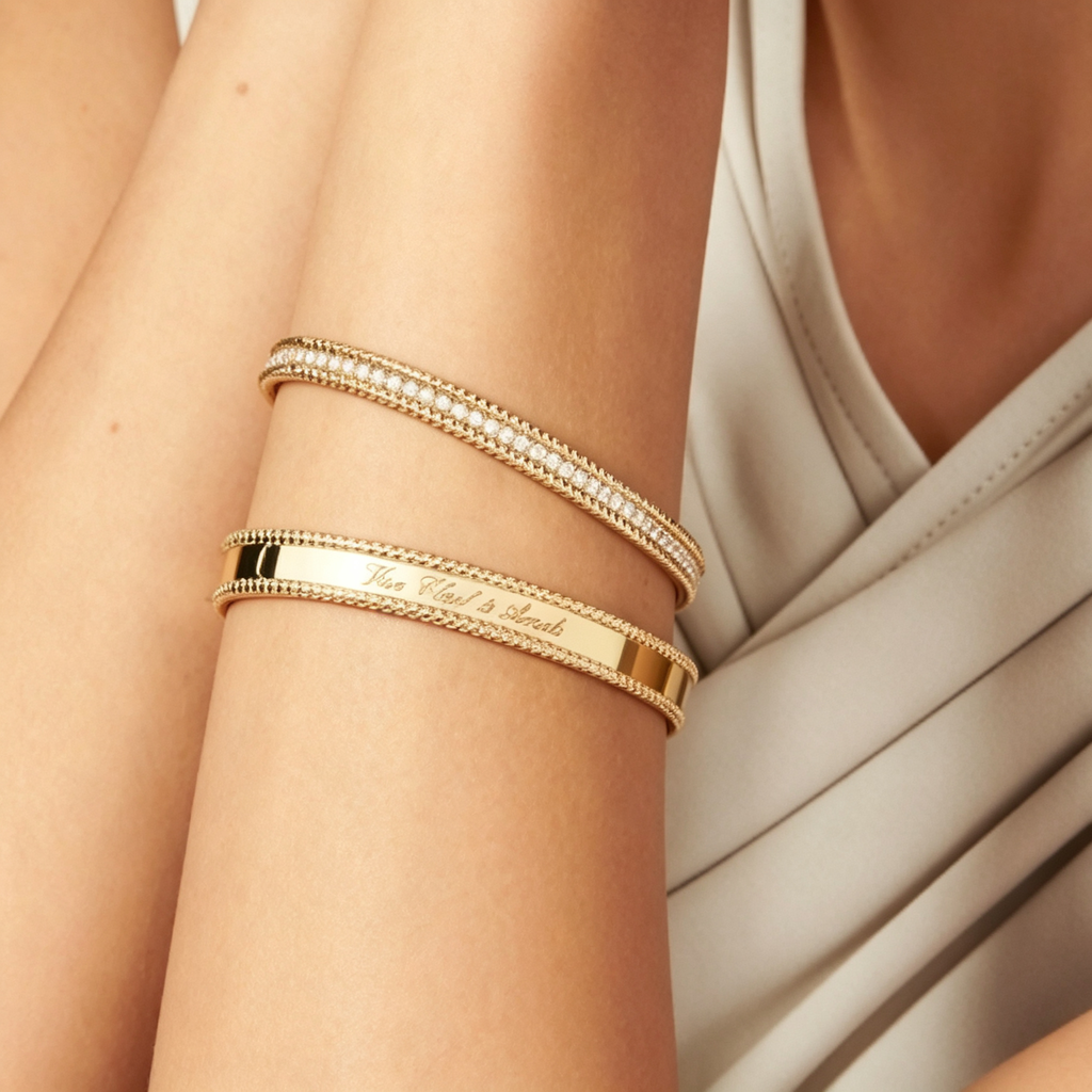 Van Cleef & Arpels Perlée Signature Collection
