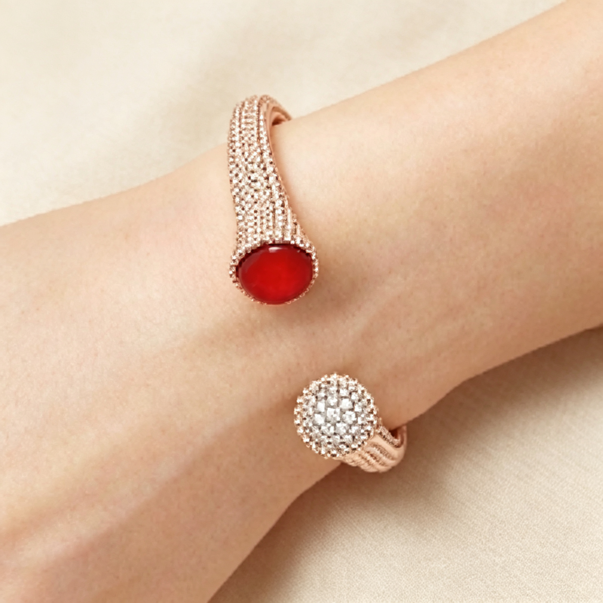 Van Cleef & Arpels Perlée Couleurs rose gold and carnelian bracelet