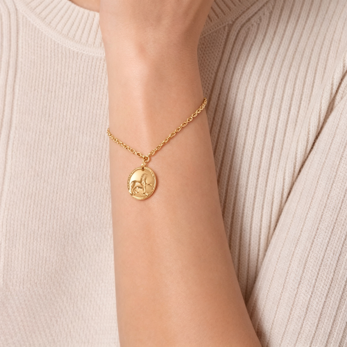 Van Cleef & Arpels Zodiaque Collection – Leo