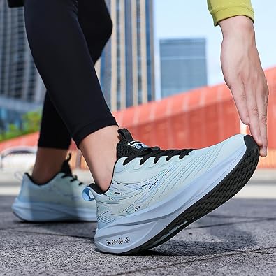 Men's Round Toe Lace-Up Thick-Soled Lightweight and Fashionable Sports Shoes with Mesh Mid-Cut Cushioning Running Shoes Suitable for Daily Travel, Gym, and Stadium