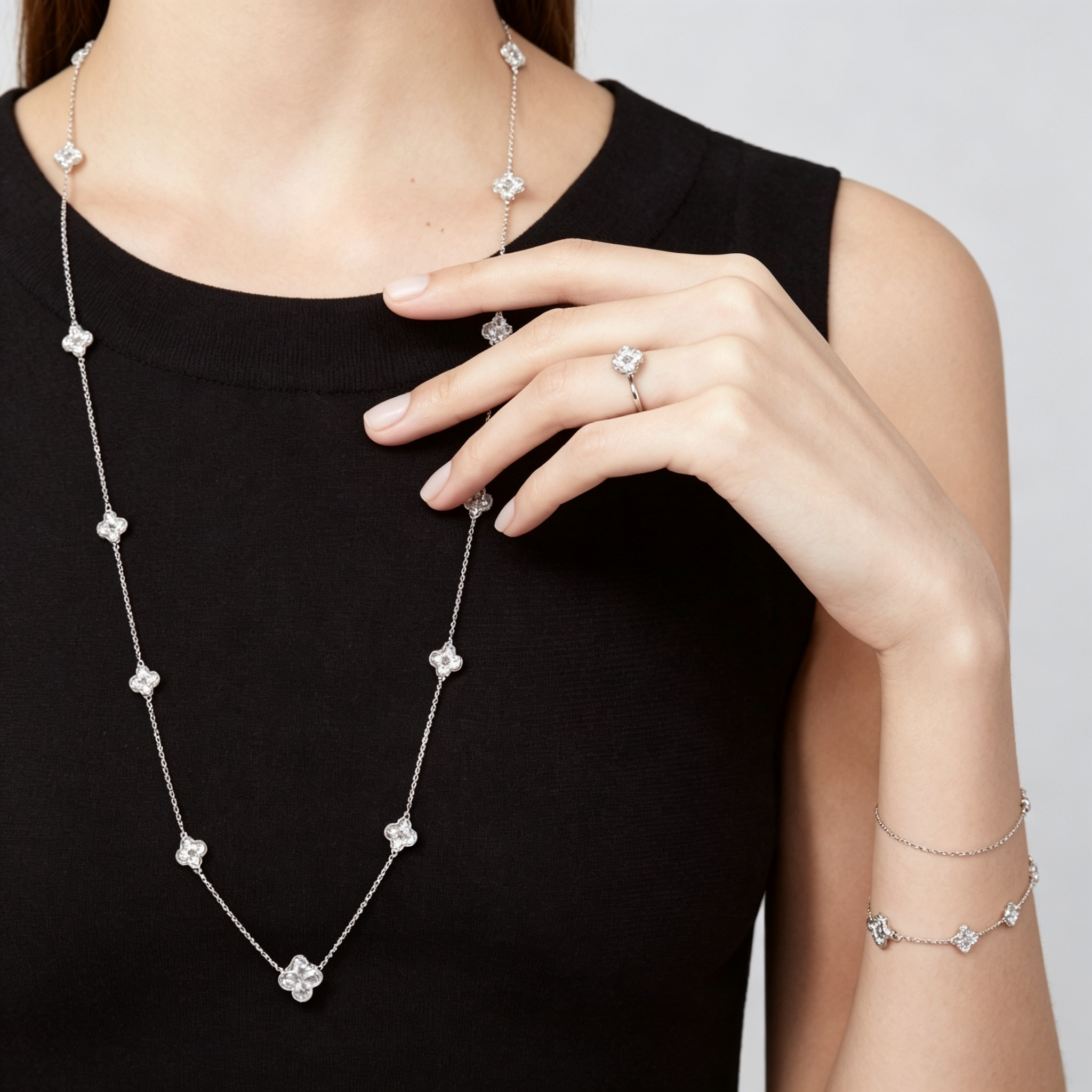 Van Cleef & Arpels Sweet Alhambra Collection