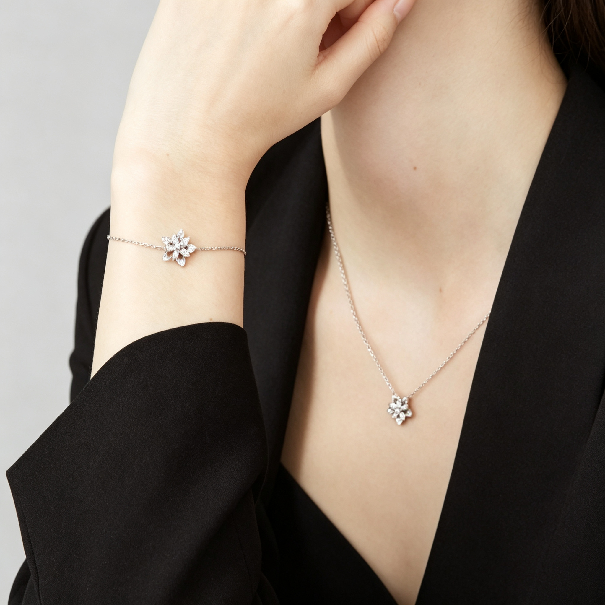 Van Cleef & Arpels Lotus Collection White Gold and Diamond Pavé Bracelet