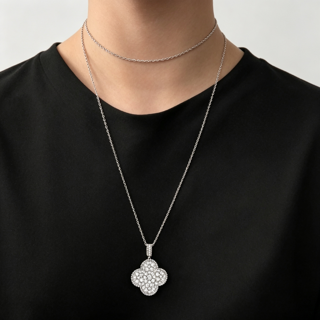 Van Cleef & Arpels Magic Alhambra long necklace