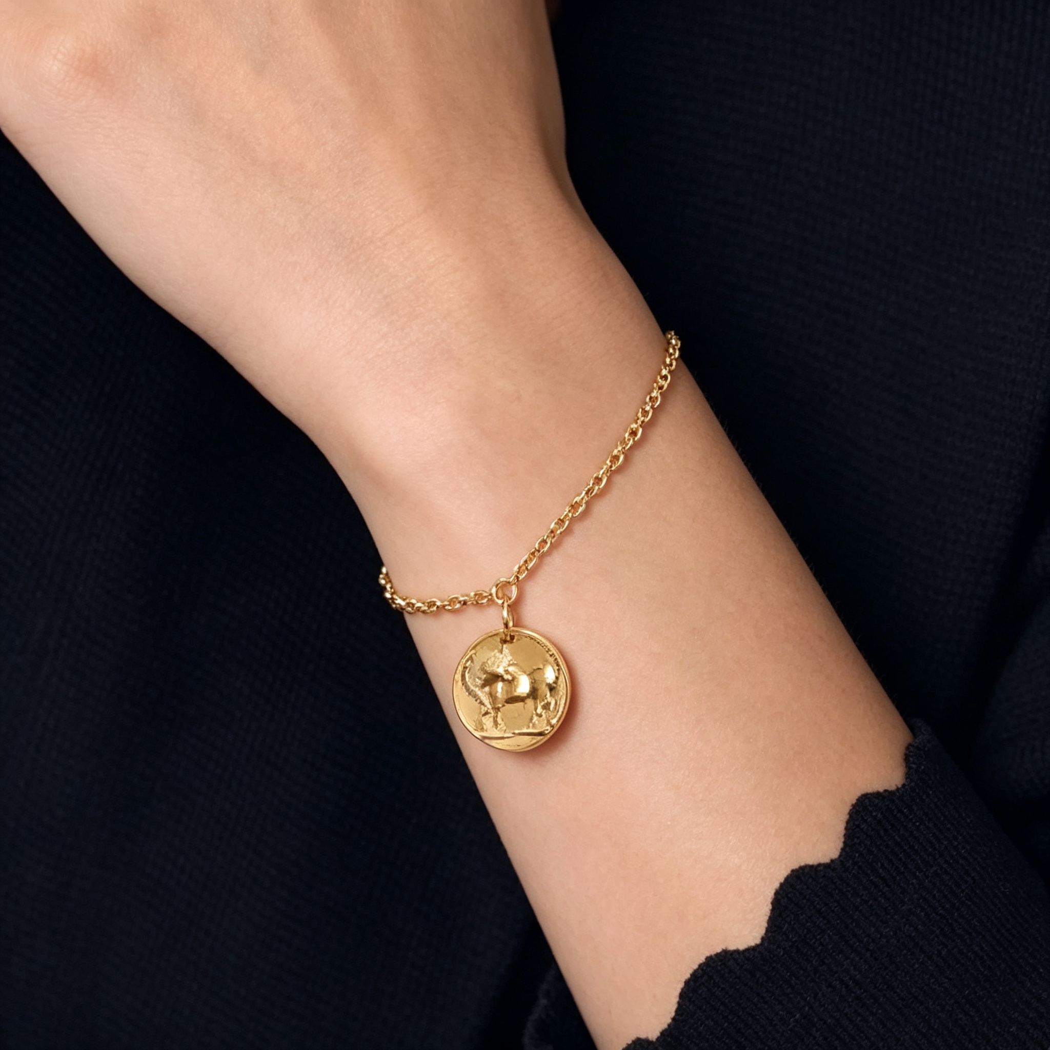 Van Cleef & Arpels Zodiaque Collection – Taurus