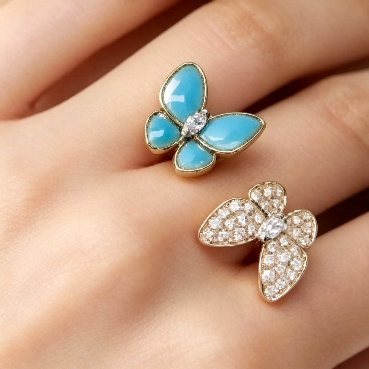 Van Cleef & Arpels Two Butterfly Between-the-Finger Ring – Turquoise Model