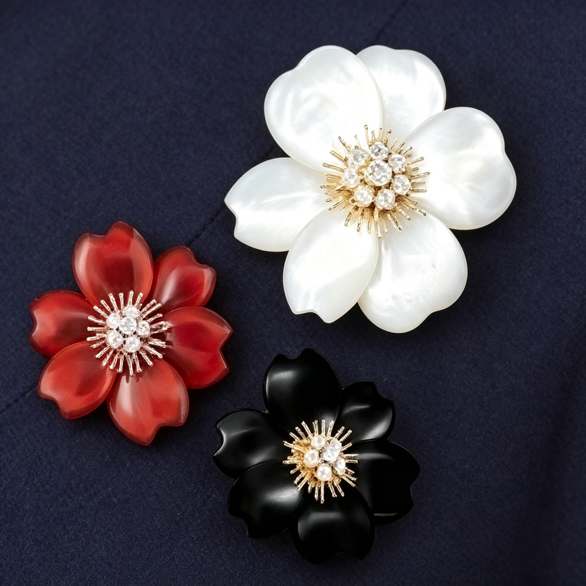 Van Cleef & Arpels Frivole convertible brooch/pendant