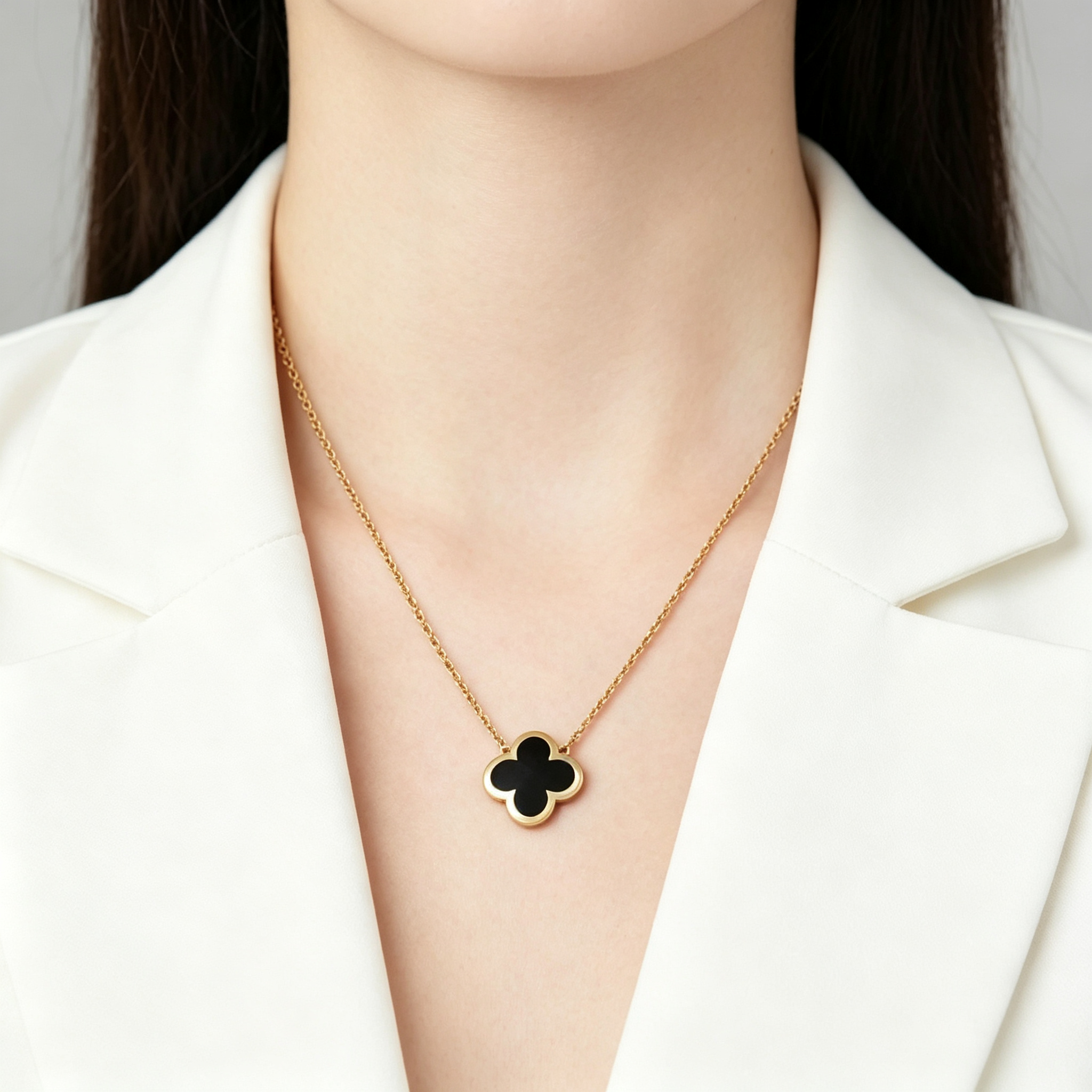Van Cleef & Arpels Pure Alhambra medium-sized clover necklace
